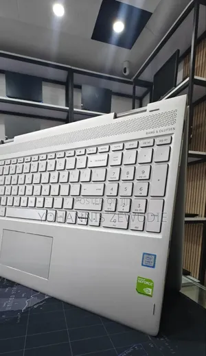 New Laptop HP Envy X360 8GB Intel Core I5 SSD 512GB