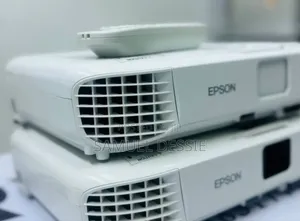 Photo - Brand New Epson Projector S05
