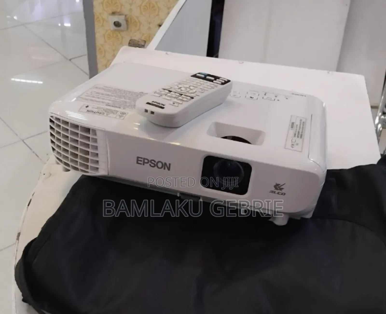 Epson Projector Brand New 
With Cartoon 
Model Name: Eb-E01