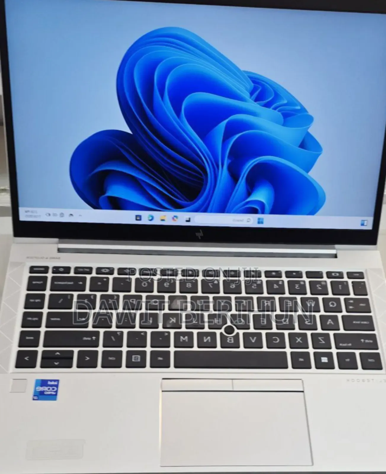 New Laptop HP EliteBook 840 G8 16GB Intel Core I7 SSD 512GB