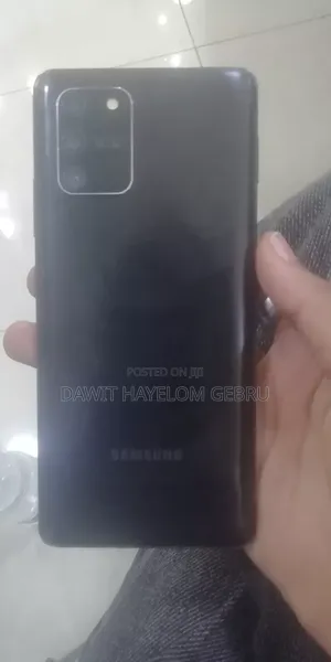 Photo - Samsung Galaxy S10 Lite 128 GB Black