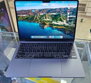 New Laptop Apple MacBook Pro M1 16GB Intel Core I7 SSD 512GB