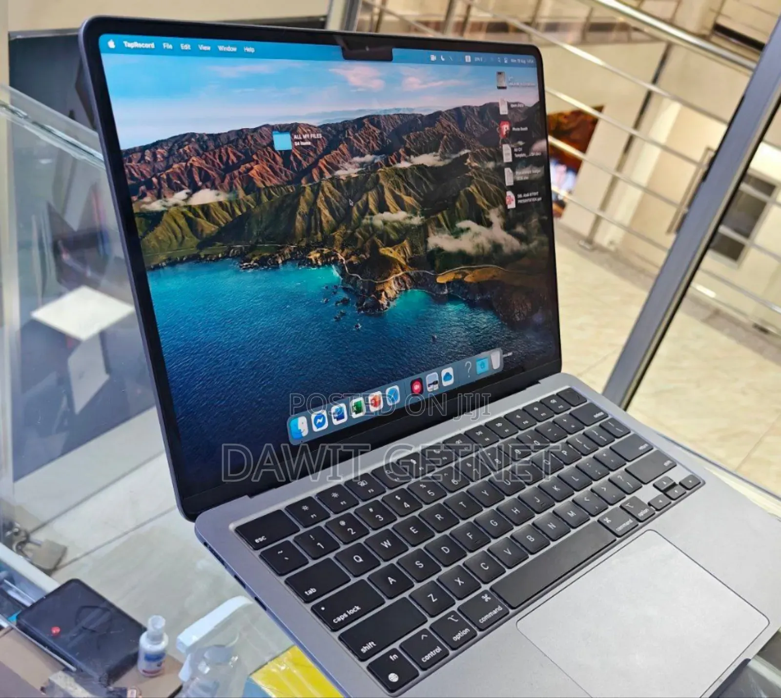 New Laptop Apple MacBook Pro M1 16GB Intel Core I7 SSD 512GB