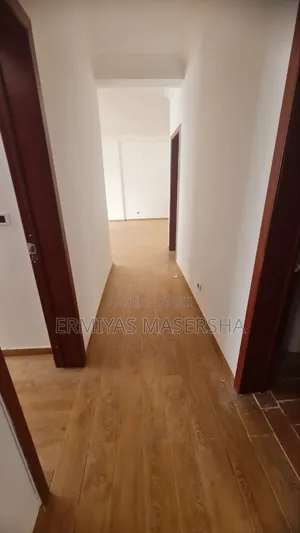 3bdrm Apartment in Nohe, Yeka for sale