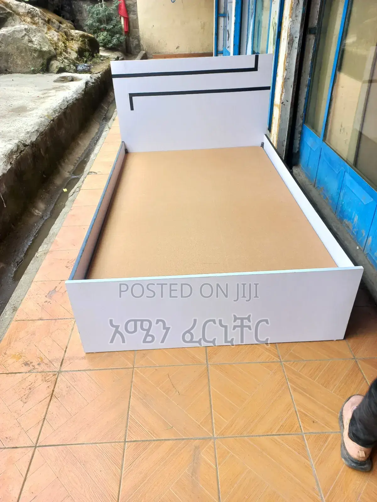 አልጋ(Alga),Bed 1.20 በ8800. ከፍራሽ ጋር በ15000.