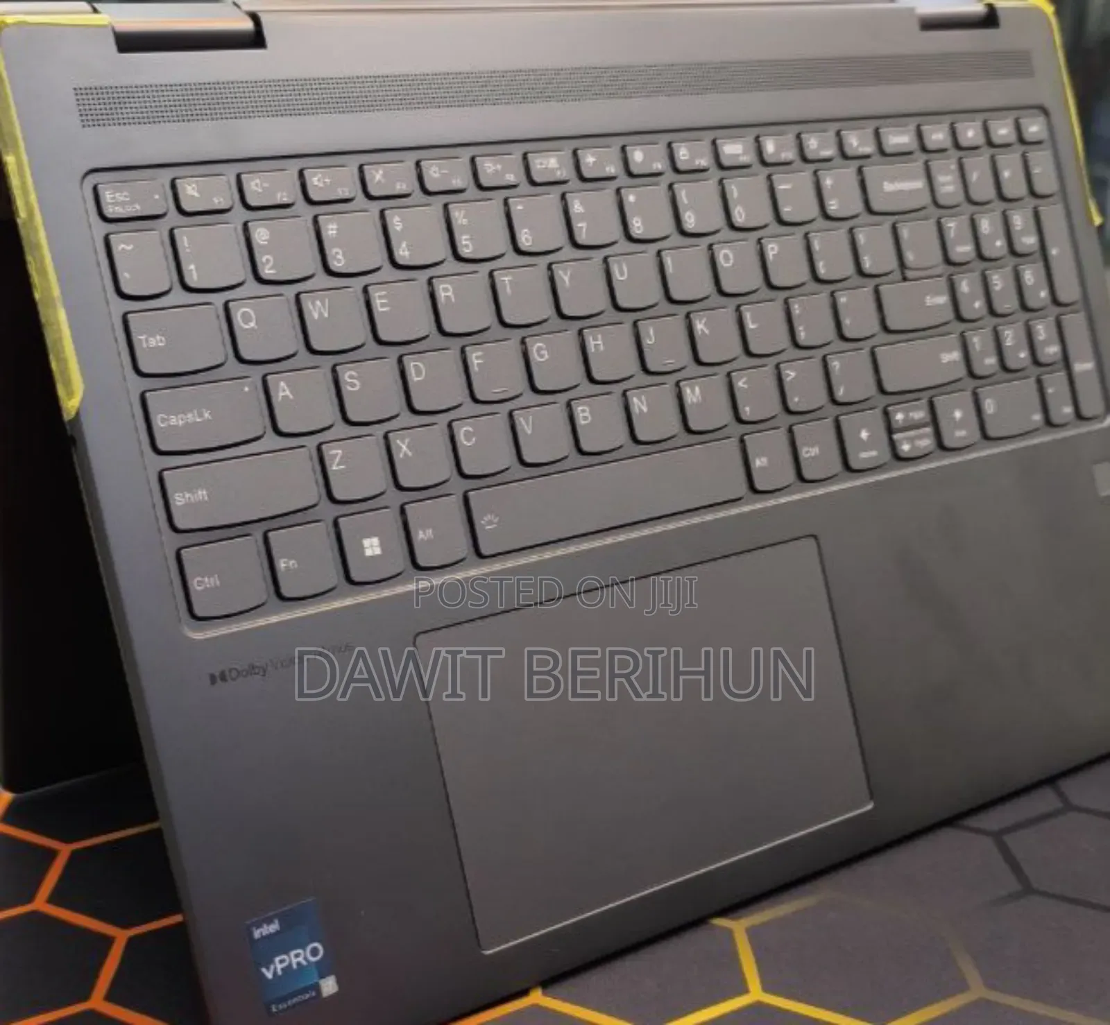 New Laptop Lenovo Yoga 7i 16GB Intel Core I7 SSD 1T