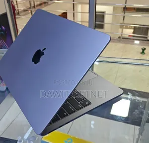 New Laptop Apple MacBook Pro M1 16GB AMD A10 SSD 512GB