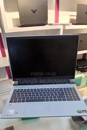 New Laptop Dell G15 5511 16GB AMD Ryzen 7 SSD 512GB