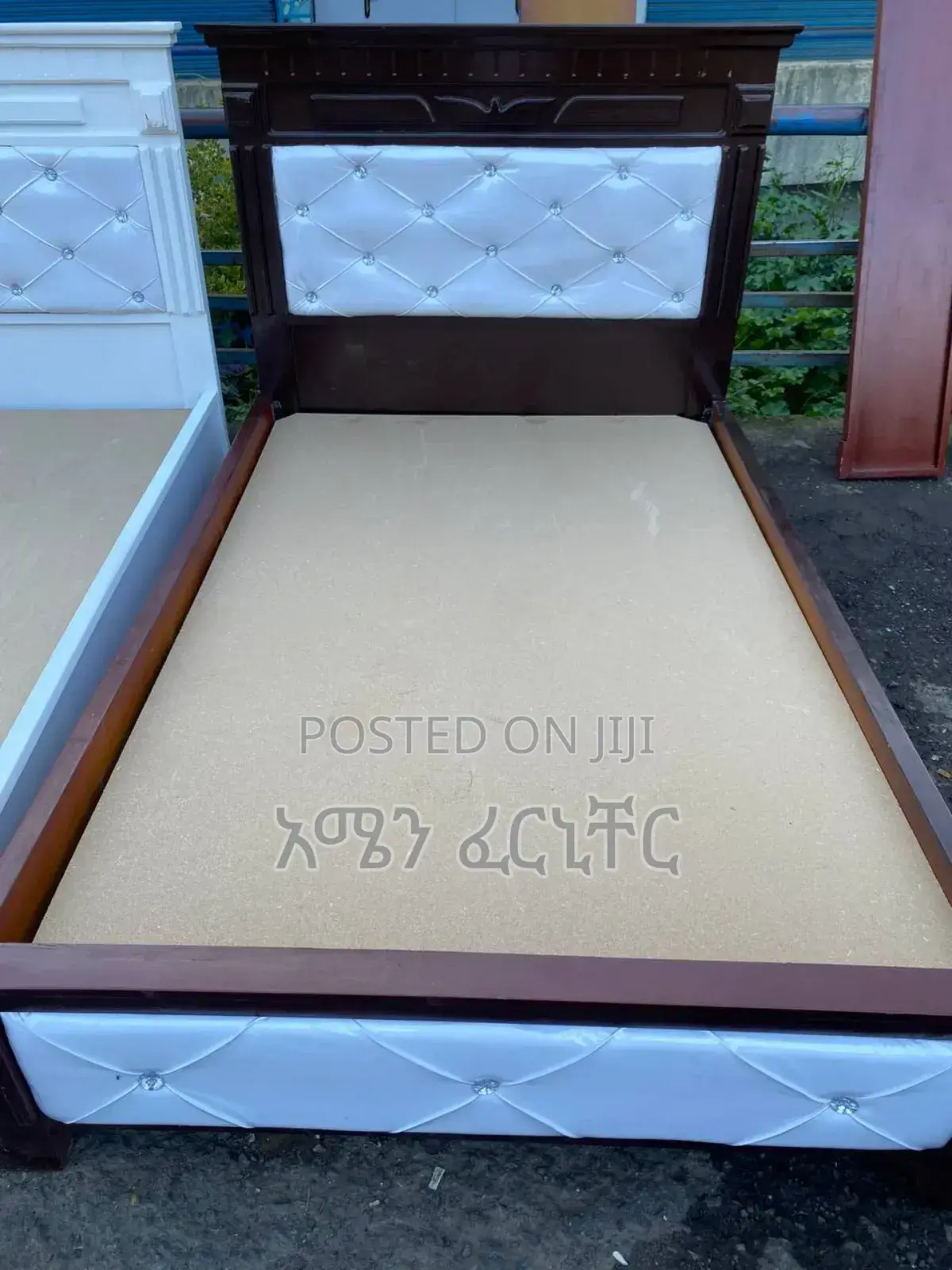 1.20 ታፕሴሪ አልጋ (Alga) Bed በ13500. ከፍራሽ ጋር 19500.)