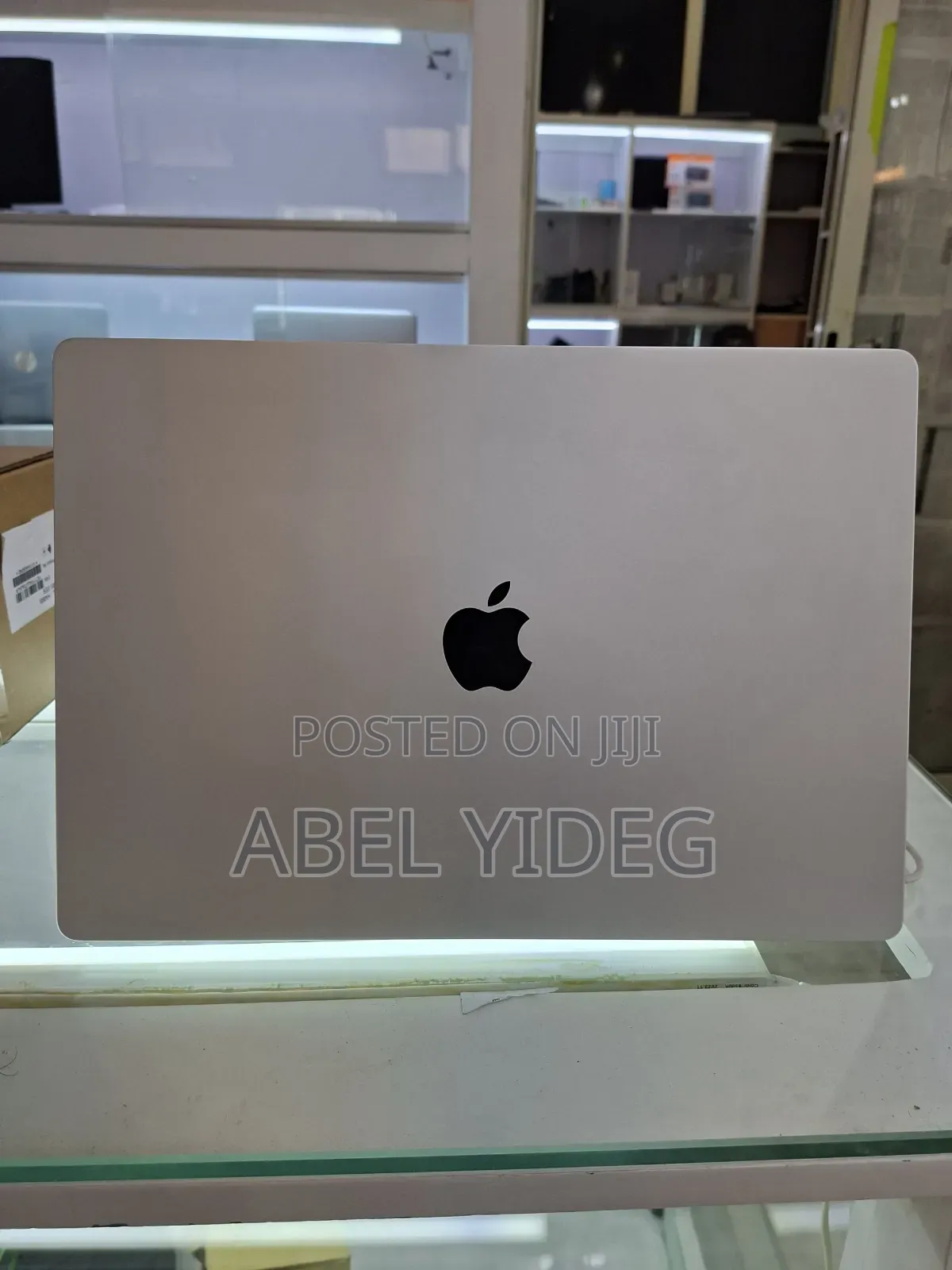 New Laptop Apple MacBook 16GB Apple M1 Pro SSD 1T