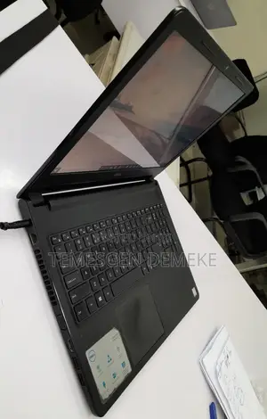 Laptop Dell Vostro 3000 12GB Intel Core I5 HDD 1T