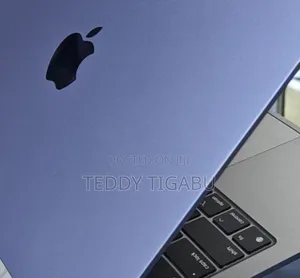 New Laptop Apple MacBook Air 16GB Apple M1 SSD 512GB