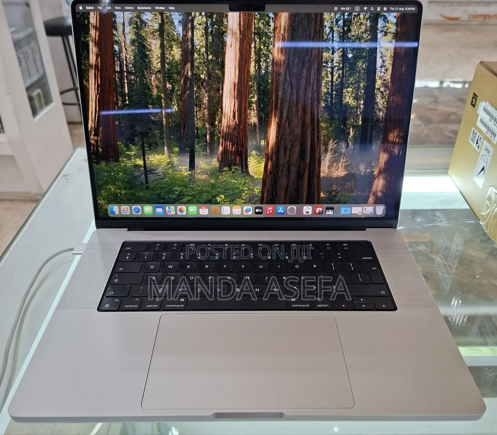 New Laptop Apple MacBook Pro M1 16GB Apple M1 Pro SSD 1T