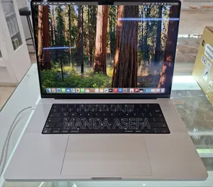 New Laptop Apple MacBook Pro M1 16GB Apple M1 Pro SSD 1T