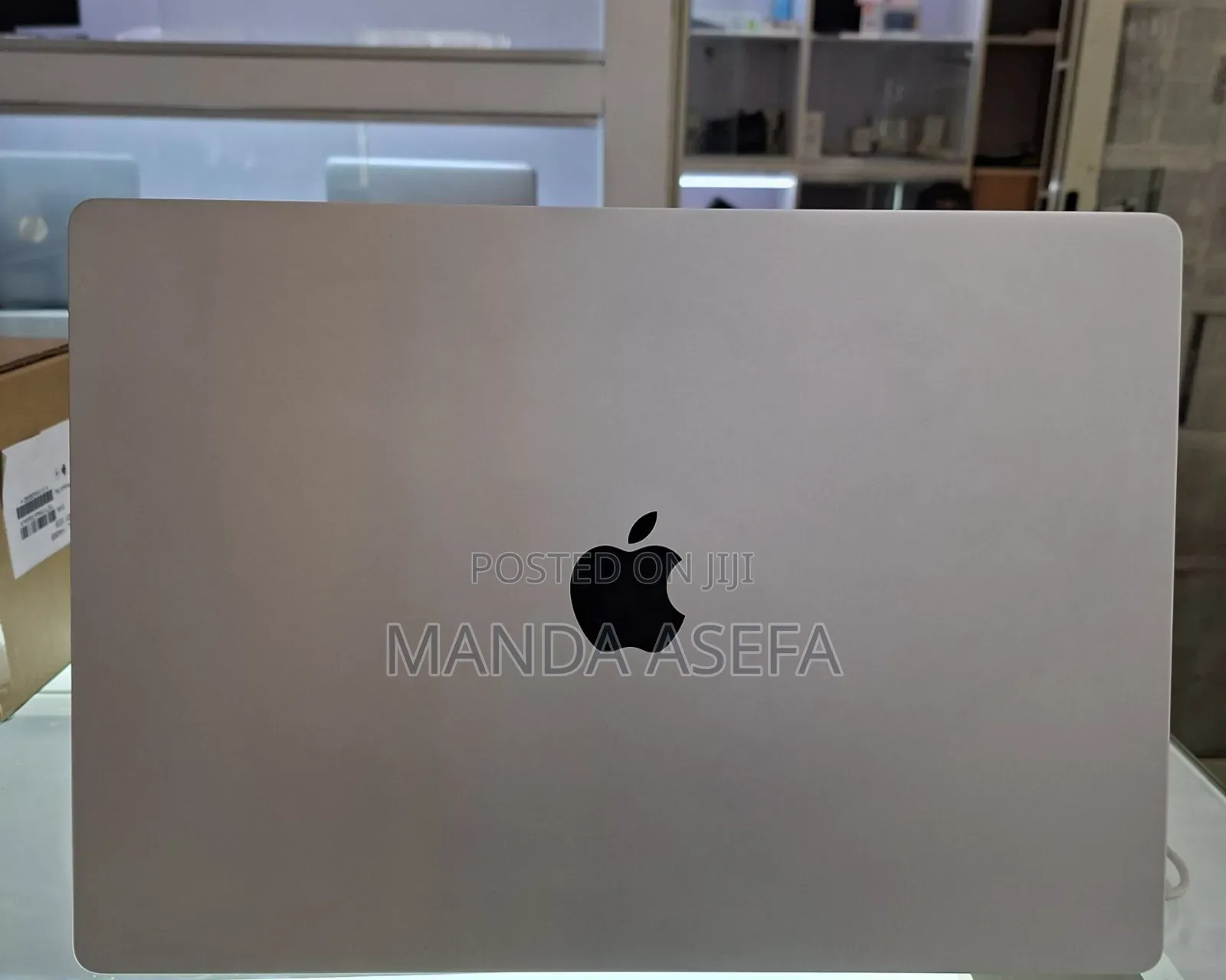 New Laptop Apple MacBook Pro M1 16GB Apple M1 Pro SSD 1T