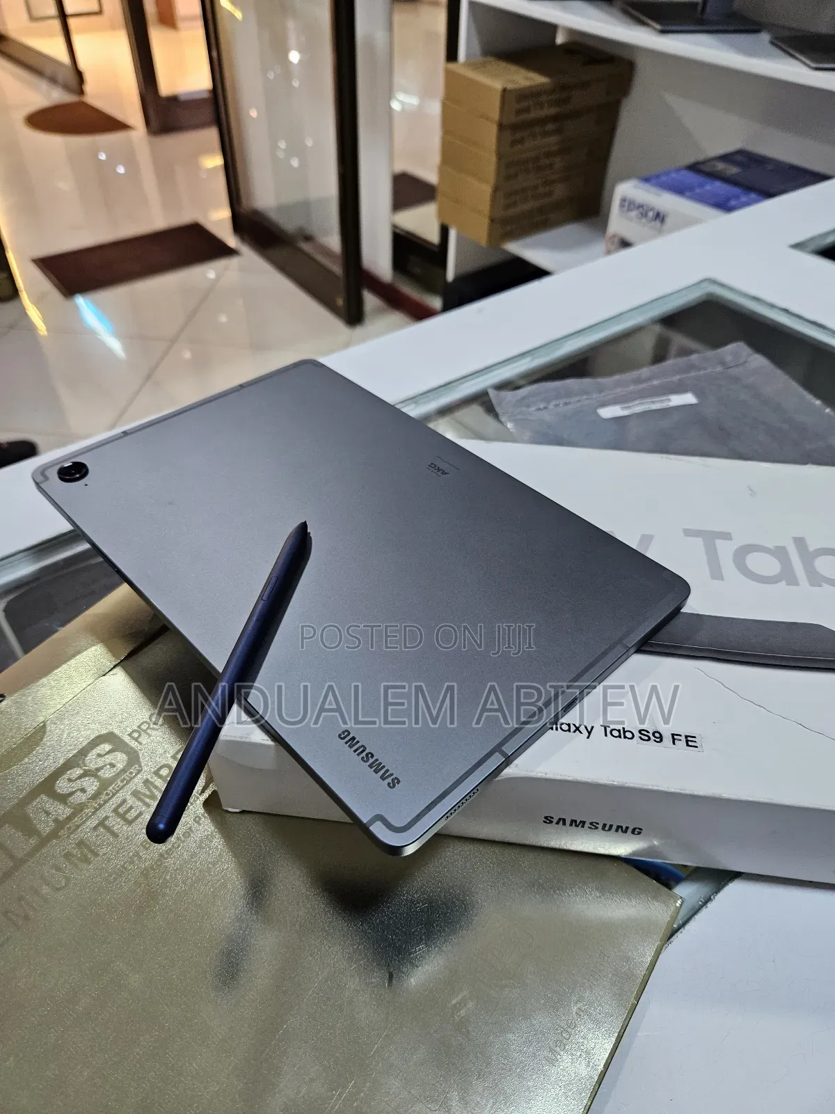 New Samsung Galaxy Tab S9 FE 128 GB Gray