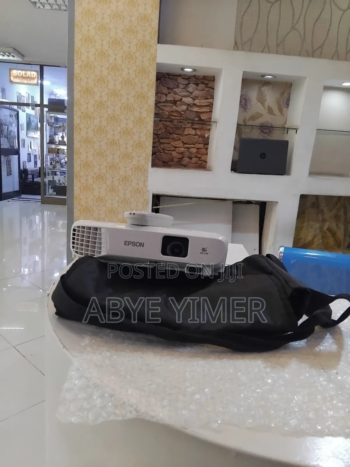 1epson Projector Model Name: Eb-E01 Hardware Interface: