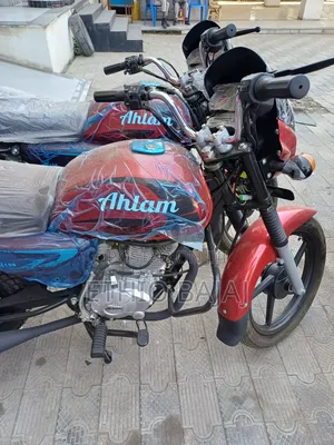 New Bajaj Boxer 150 UG 2024 Red