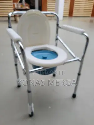Photo - Commode+Toilet Chair三冷toilet Chair+1potty+Bedside Chair *Commodo