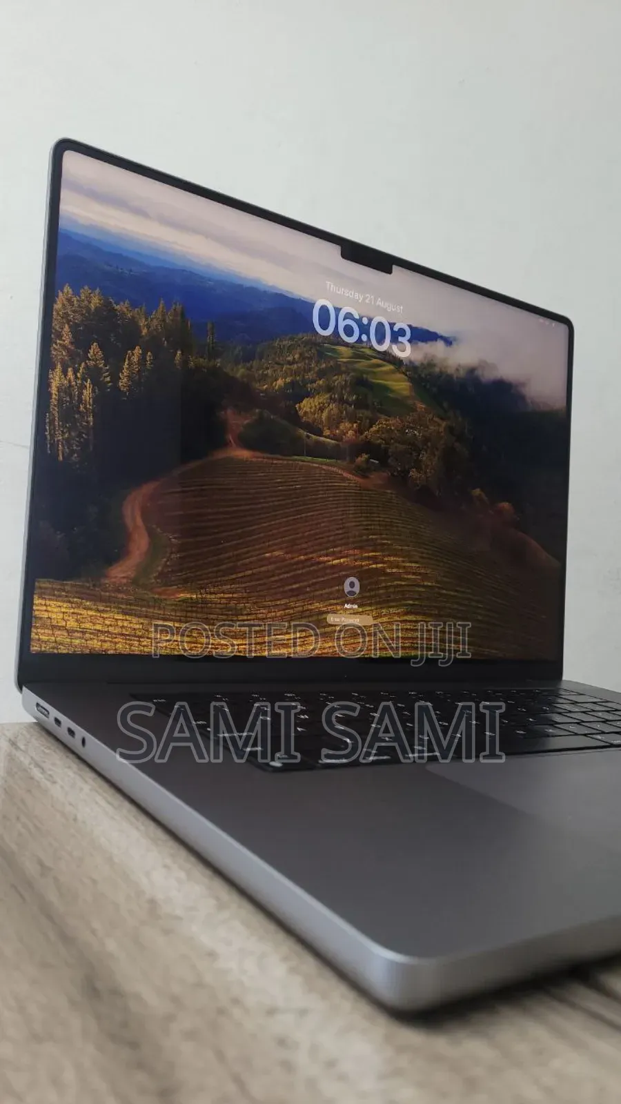 New Laptop Apple MacBook Pro 2021 M1 16GB Apple M1 Pro SSD 512GB