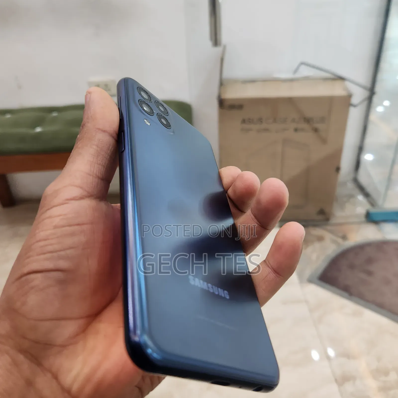 New Samsung Galaxy M33 128 GB Blue