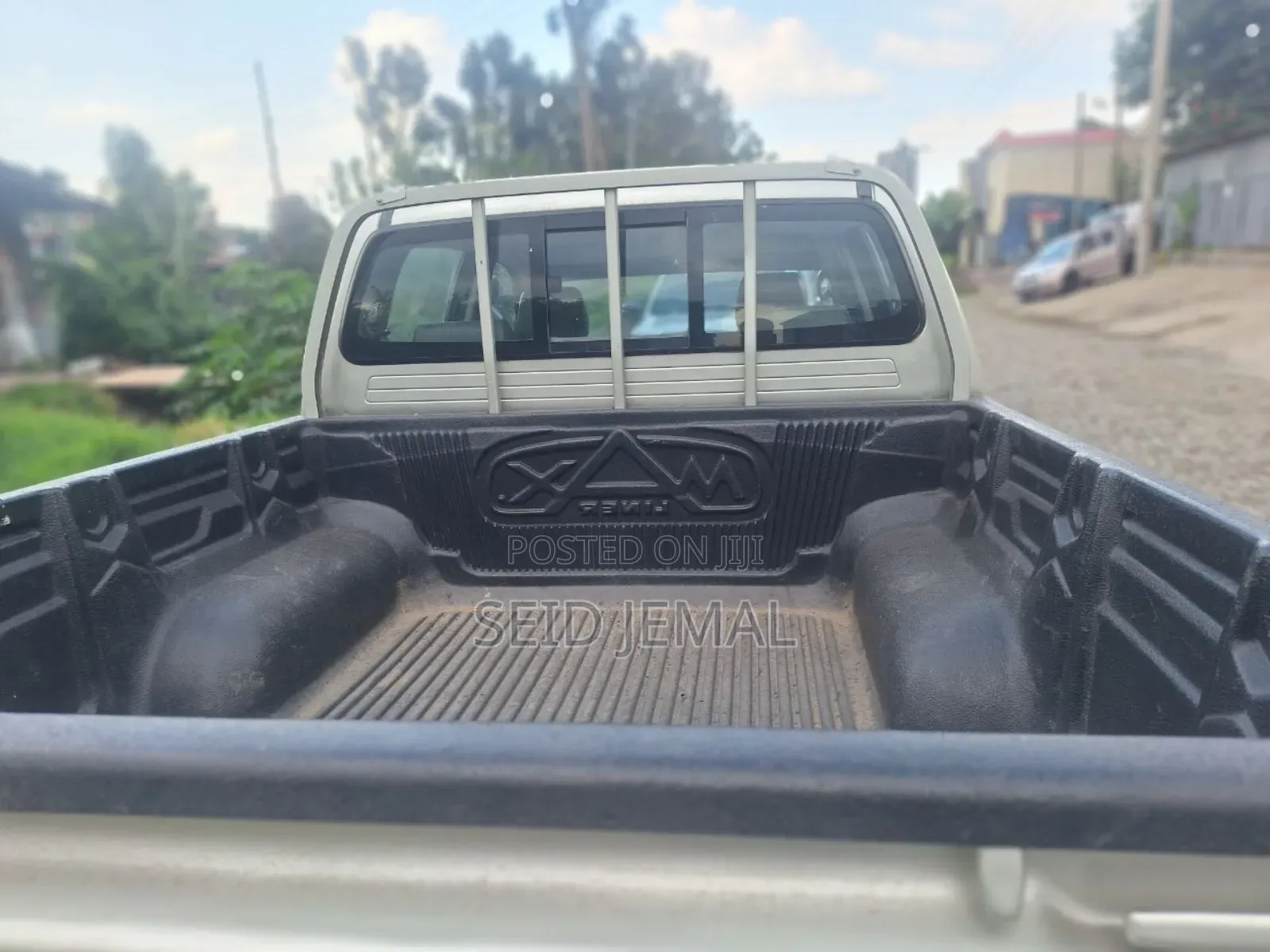 Toyota Hilux 2012 Silver