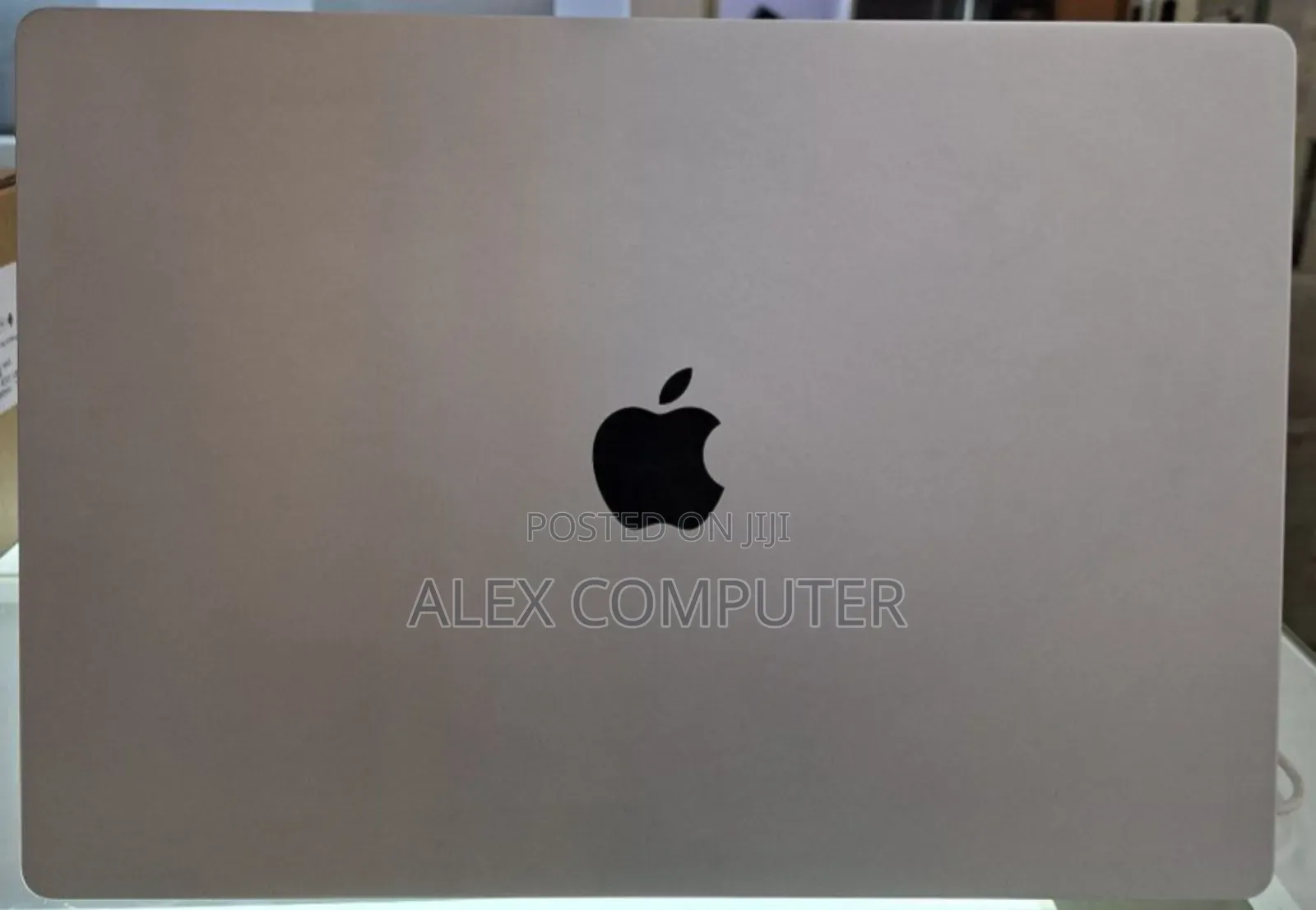New Laptop Apple MacBook Pro 2021 M1 16GB Apple M2 SSD 1T