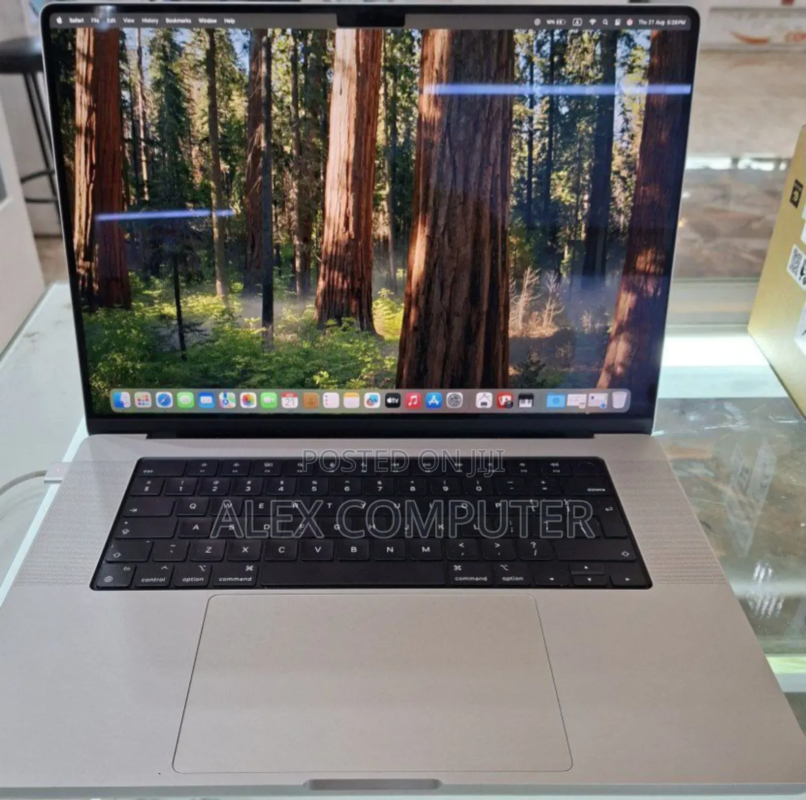 New Laptop Apple MacBook Pro 2021 M1 16GB Apple M2 SSD 1T