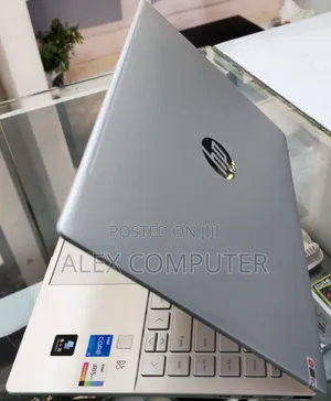 New Laptop HP 14-Ep0063 16GB Intel Core I5 SSD 512GB
