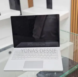 New Laptop Microsoft Surface Book 3 16GB Intel Core I7 SSD 256GB