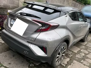 Toyota C-HR 2020 Gray