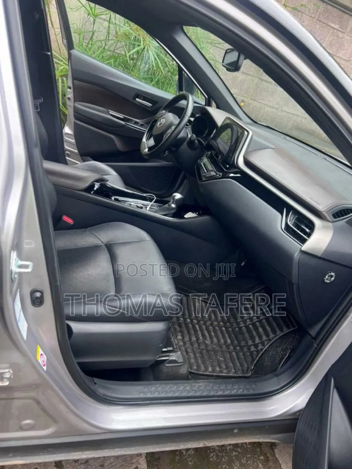 Toyota C-HR 2020 Gray