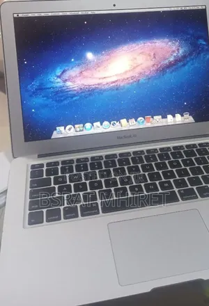 New Laptop Apple MacBook 2011 4GB Intel Core I5 SSD 128GB