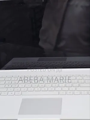 New Laptop Microsoft Surface Book 3 16GB Intel Core I7 SSD 256GB