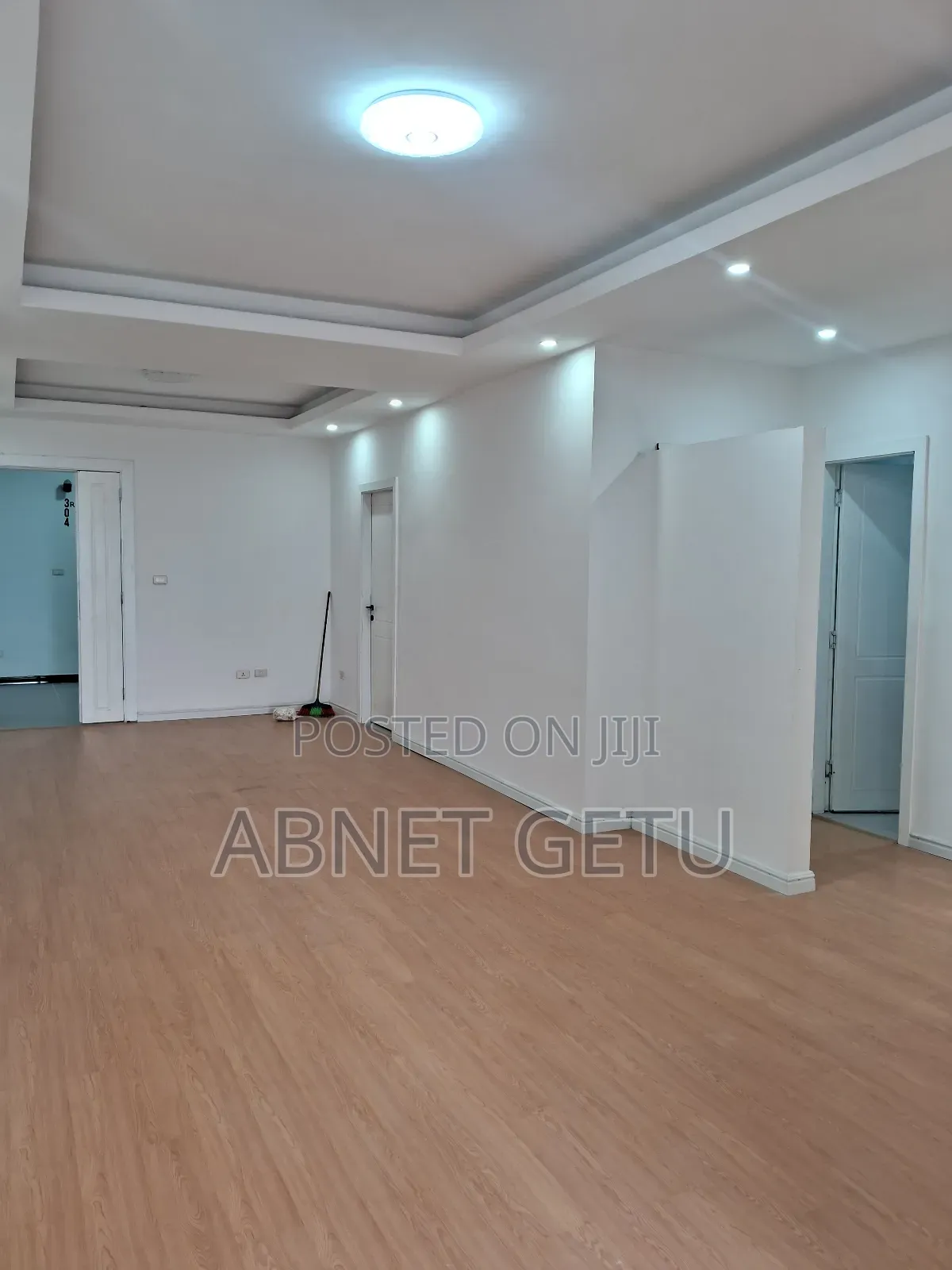 3bdrm Apartment in Jenboro Realestate, Bole for sale