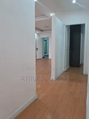 3bdrm Apartment in Jenboro Realestate, Bole for sale