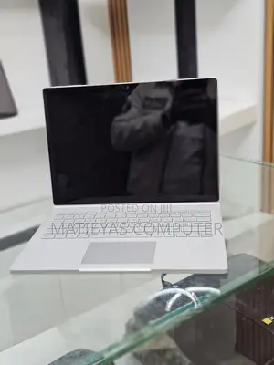 New Laptop Microsoft Surface Book 3 16GB Intel Core I7 SSD 256GB