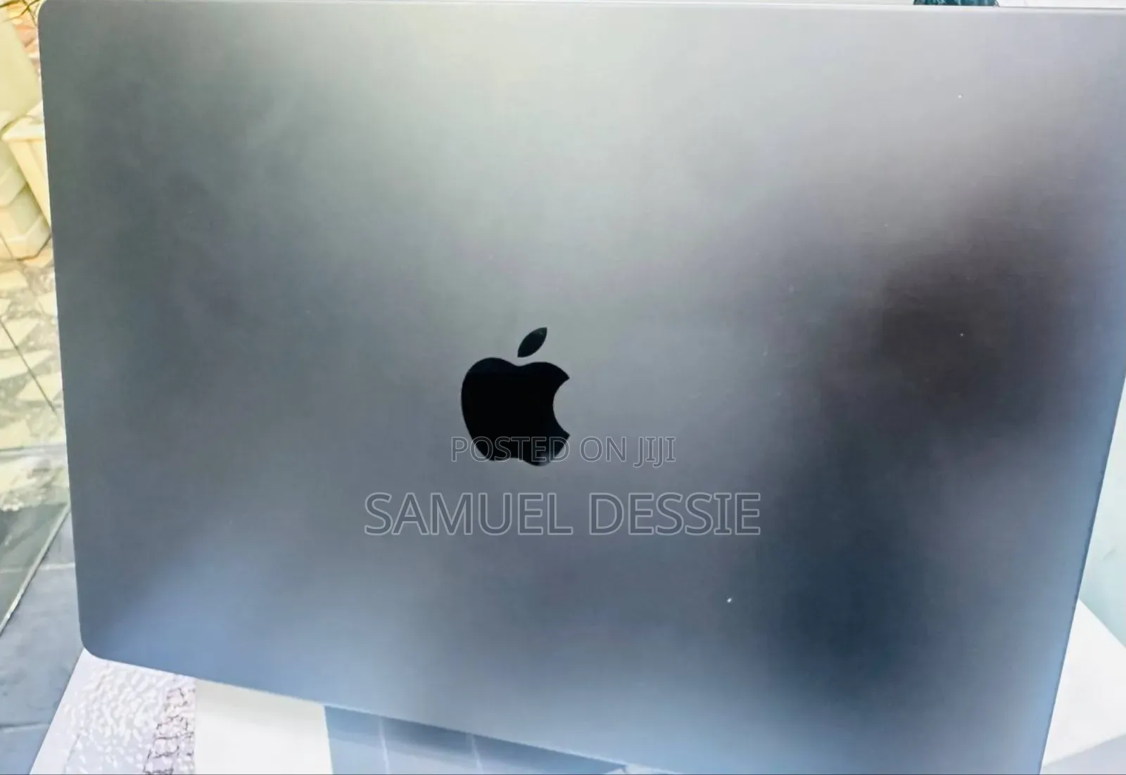 New Apple MacBook Pro 2023 M3 Pro 16-Inch 18GB Apple M3 SSD 512GB