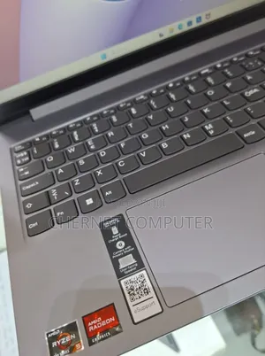 New Laptop Lenovo 16GB AMD Ryzen 5 SSD 512GB