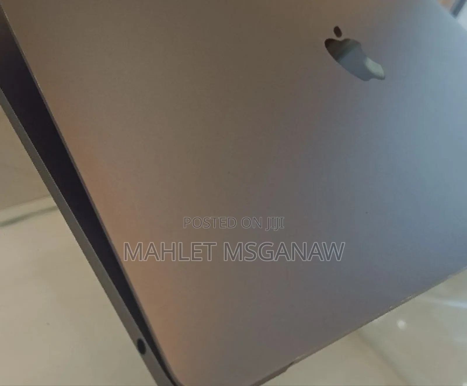 New Laptop Apple MacBook Pro 8GB Intel Core I5 SSD 256GB