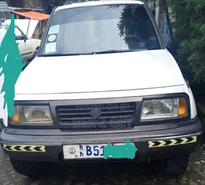 Photo - Suzuki Grand Vitara 2006 White