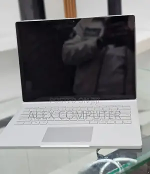 New Laptop Microsoft Surface Book 3 16GB Intel Core I7 SSD 256GB