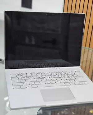 New Laptop Microsoft Surface Book 3 16GB Intel Core I7 SSD 256GB
