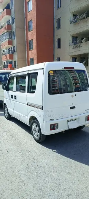 Suzuki Every 2012 White
