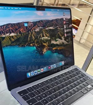 New Laptop Apple MacBook Air 2022 M2 8GB Apple M2 SSD 512GB