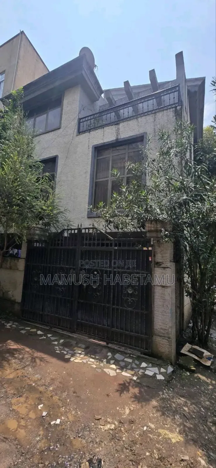 Furnished 5bdrm Maisonette in አዲስአበባ, Nifas Silk-Lafto for sale