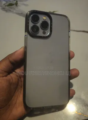 Photo - Apple iPhone 13 Pro Max 128 GB Blue