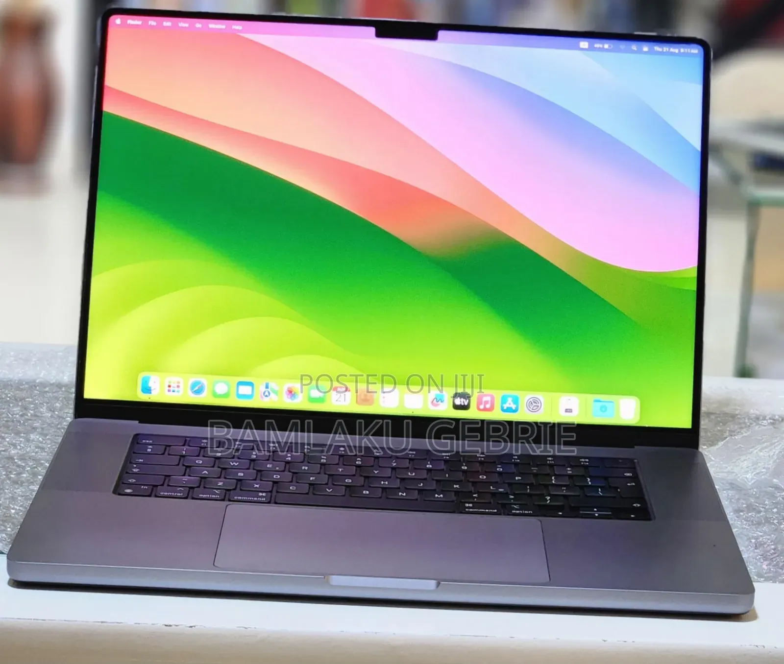 New Laptop Apple MacBook Pro M1 32GB Apple M1 Max SSD 512GB