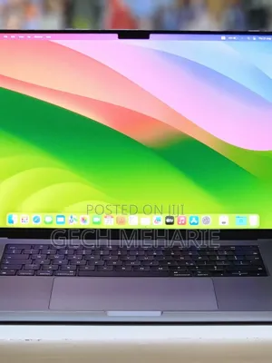 Photo - New Laptop Apple MacBook Pro M1 32GB Apple M1 Max SSD 512GB