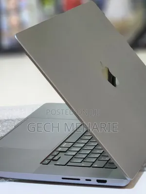 New Laptop Apple MacBook Pro M1 32GB Apple M1 Max SSD 512GB